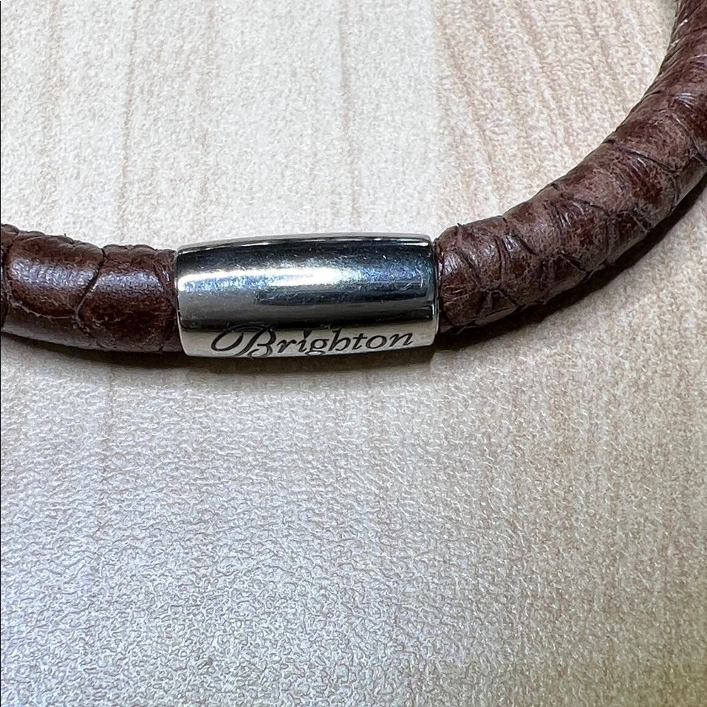 Brown Woodstock  Leather Bracelet with Silver beads. - Picture 3 of 4